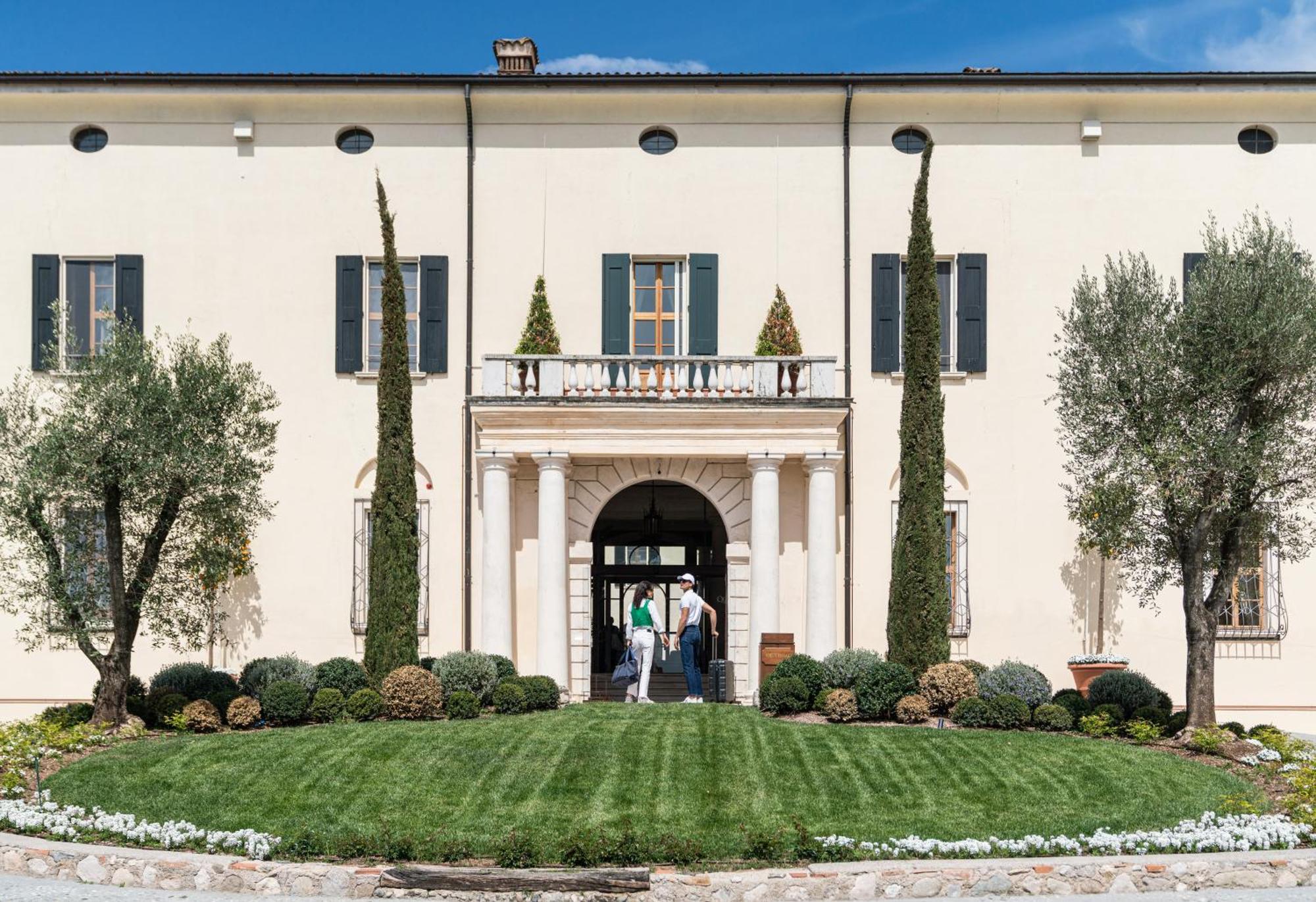 Palazzo Arzaga Hotel, Spa&Golf Resort Calvagese Della Riviera Esterno foto
